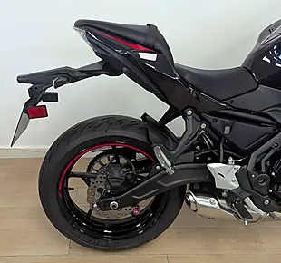 Used 2023 Kawasaki Z650 Supernaked Black - Interior and Exterior details 17