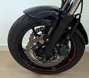Used 2023 Kawasaki Z650 Supernaked Black - Interior and Exterior details 19