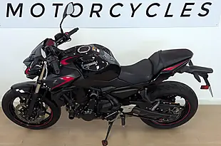 Used 2023 Kawasaki Z650 Supernaked Black - Interior and Exterior details 9