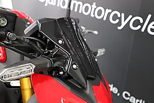 Used 2023 Kawasaki Z900 50th Anniversary Red - Interior and Exterior details 14