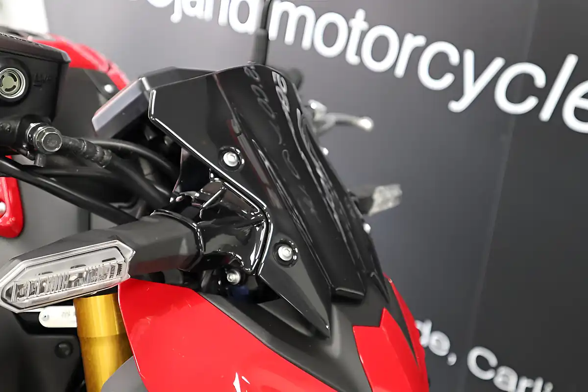 Used 2023 Kawasaki Z900 50th Anniversary Red - Interior and Exterior details 14