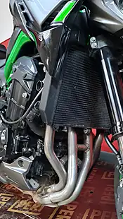 Used 2023 Kawasaki Z900 Green - Interior and Exterior details 14