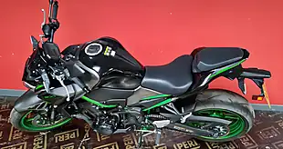 Used 2023 Kawasaki Z900 Green - Interior and Exterior details 19
