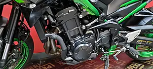 Used 2023 Kawasaki Z900 Green - Interior and Exterior details 6