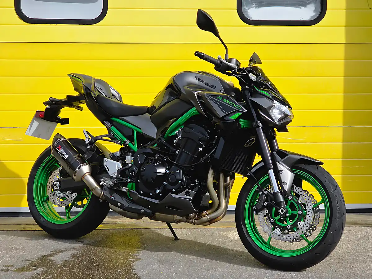 Used 2023 Kawasaki Z900 Performance Edition Grey - Front View