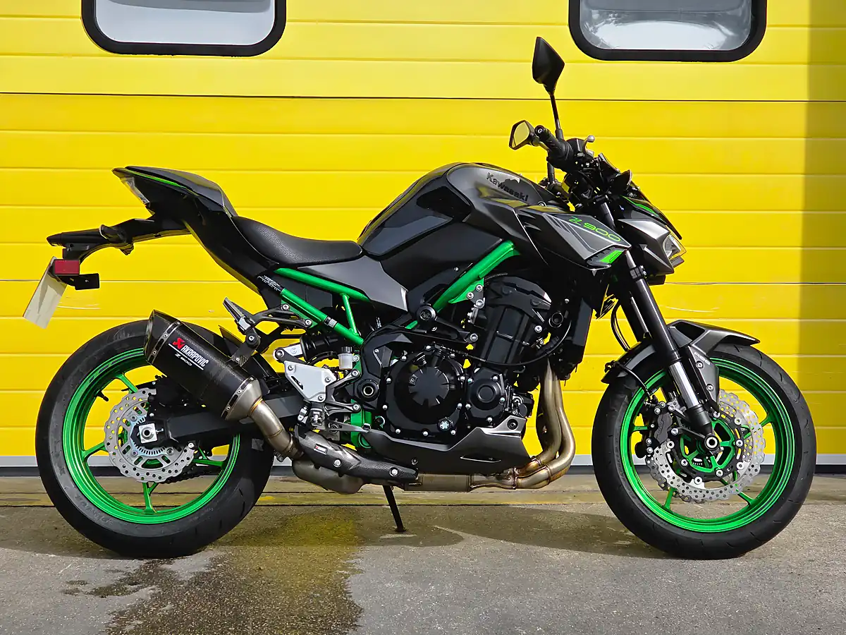 Used 2023 Kawasaki Z900 Performance Edition Grey - Interior and Exterior details 2