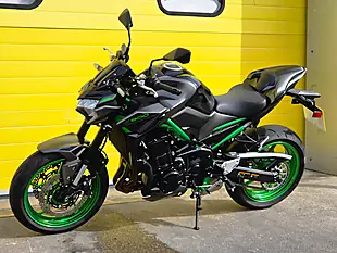 Used 2023 Kawasaki Z900 Performance Edition Grey - Interior and Exterior details 5