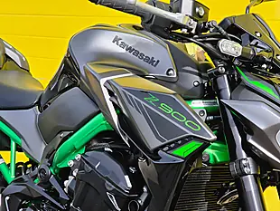 Used 2023 Kawasaki Z900 Performance Edition Grey - Interior and Exterior details 9