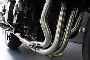 Used 2023 Kawasaki Z900 RS Red - Interior and Exterior details 9