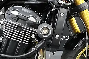 Used 2023 Kawasaki Z900 RS Yellow Ball Black/Yellow - Interior and Exterior details 13