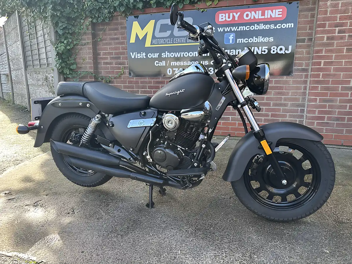 Used 2023 Keeway Superlight 125 Black - Interior and Exterior details 3