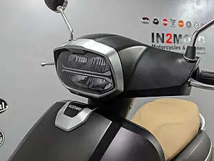 Used 2023 Keeway Versilia 125 Black - Interior and Exterior details 12