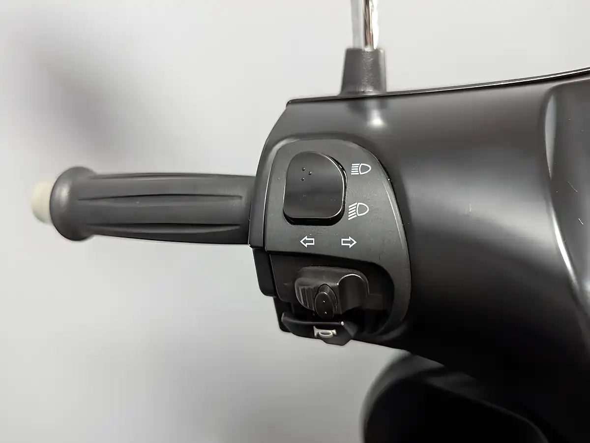 Used 2023 Keeway Versilia 125 Black - Interior and Exterior details 17
