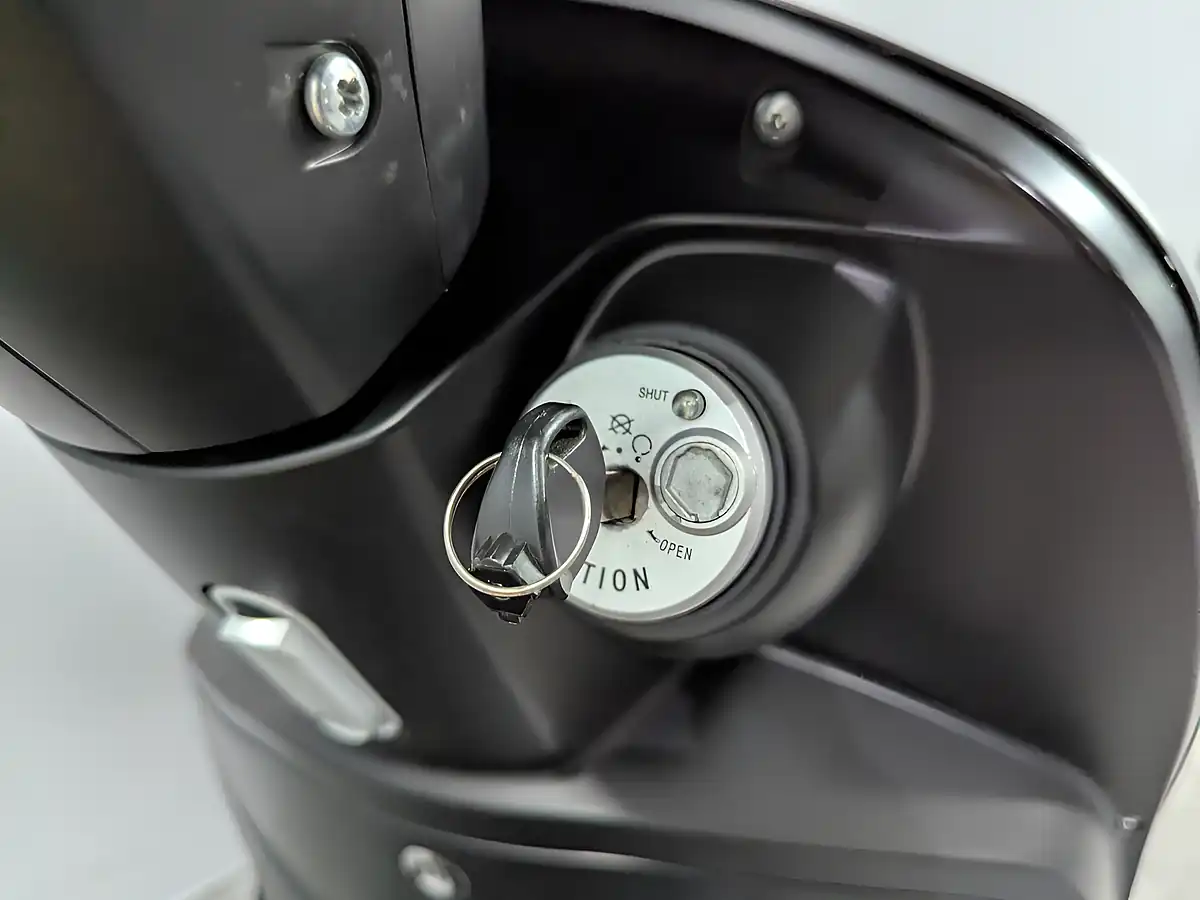 Used 2023 Keeway Versilia 125 Black - Interior and Exterior details 19
