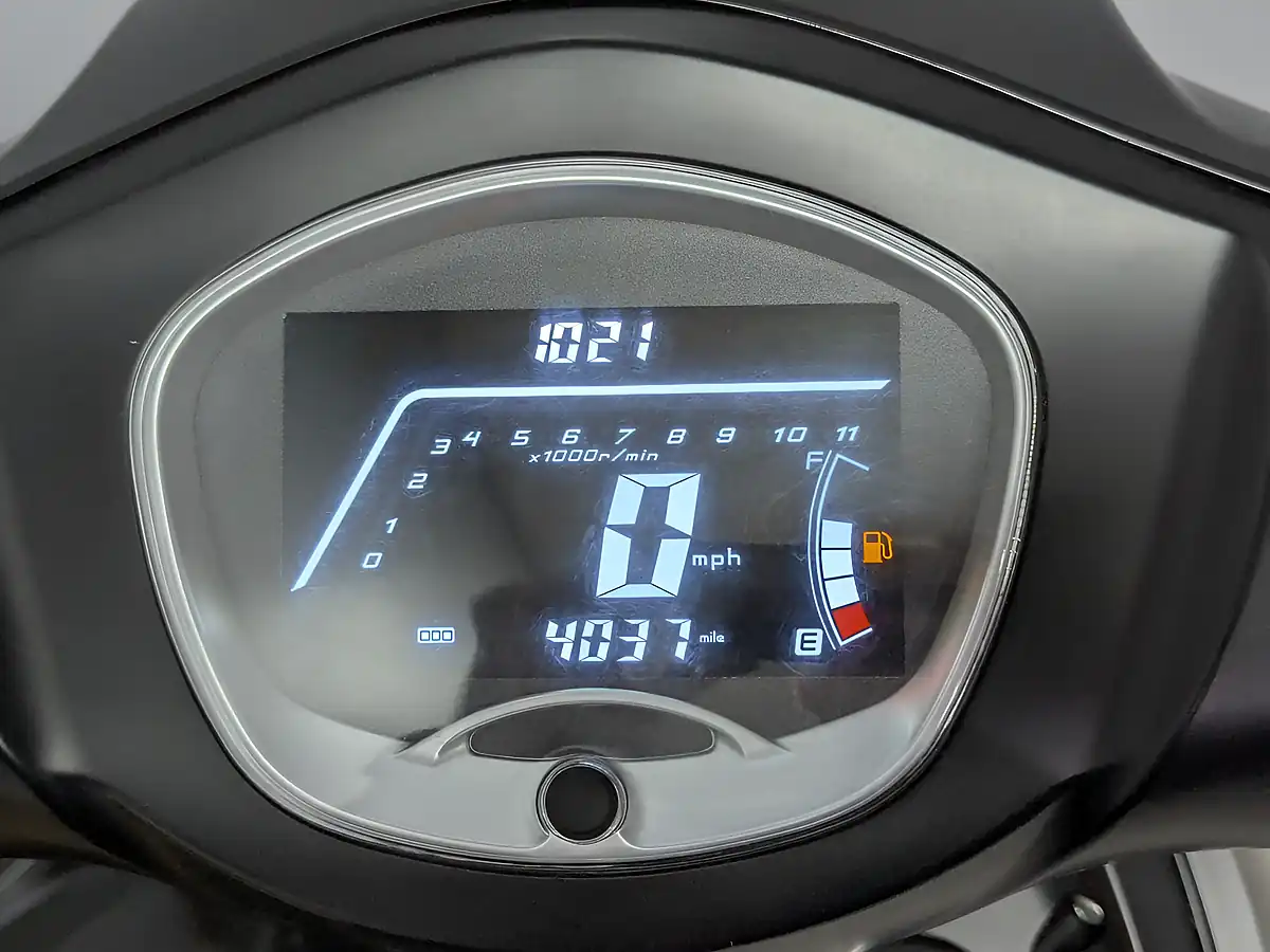 Used 2023 Keeway Versilia 125 Black - Interior and Exterior details 8