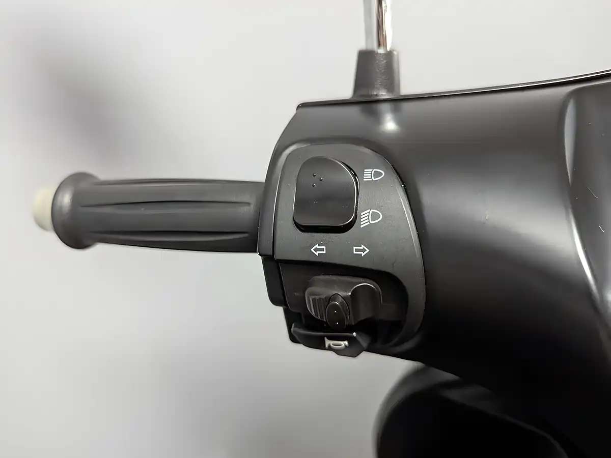 Used 2023 Keeway Versilia 125 Black - Interior and Exterior details 17
