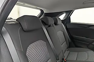 Used 2023 Kia Ceed 2 White - Interior and Exterior details 11