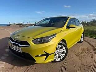 Used 2023 Kia Ceed 2 Yellow - Interior and Exterior details 11