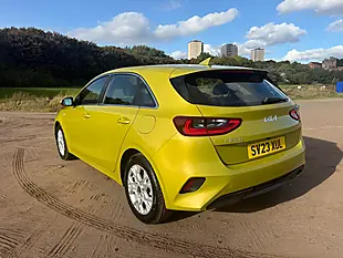 Used 2023 Kia Ceed 2 Yellow - Interior and Exterior details 12