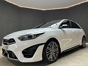 Used 2023 Kia Ceed GT-Line S White - Interior and Exterior details 16