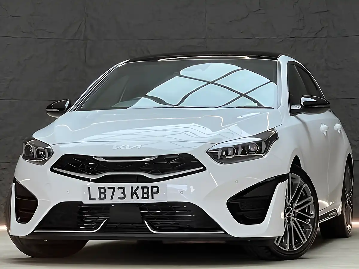 Used 2023 Kia Ceed GT-Line S White - Interior and Exterior details 2