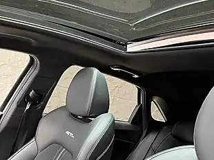 Used 2023 Kia Ceed GT-Line S White - Interior and Exterior details 4