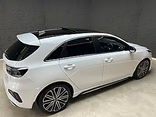 Used 2023 Kia Ceed GT-Line S White - Interior and Exterior details 6