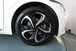 Used 2023 Kia EV6 GT-Line S White - Interior and Exterior details 15