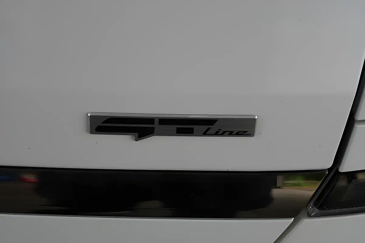 Used 2023 Kia EV6 GT-Line S White - Interior and Exterior details 18