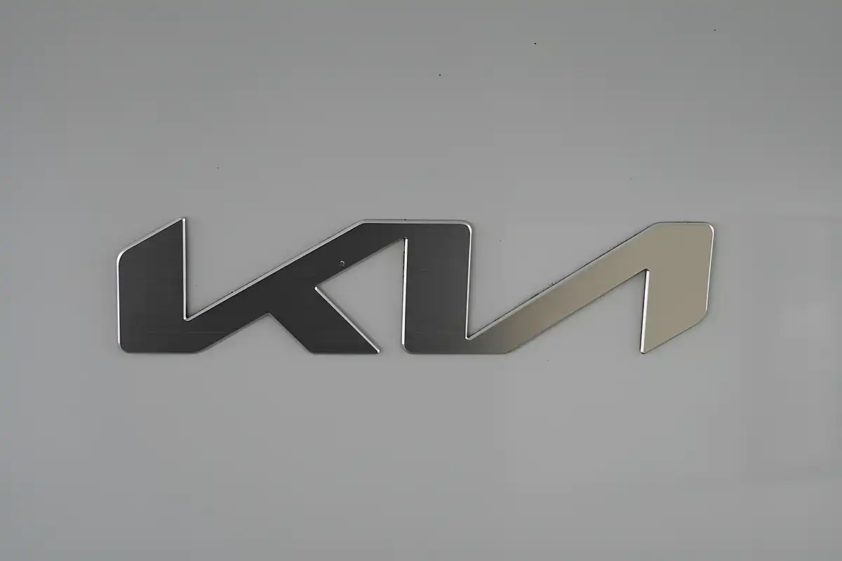 Used 2023 Kia EV6 GT-Line S White - Interior and Exterior details 19
