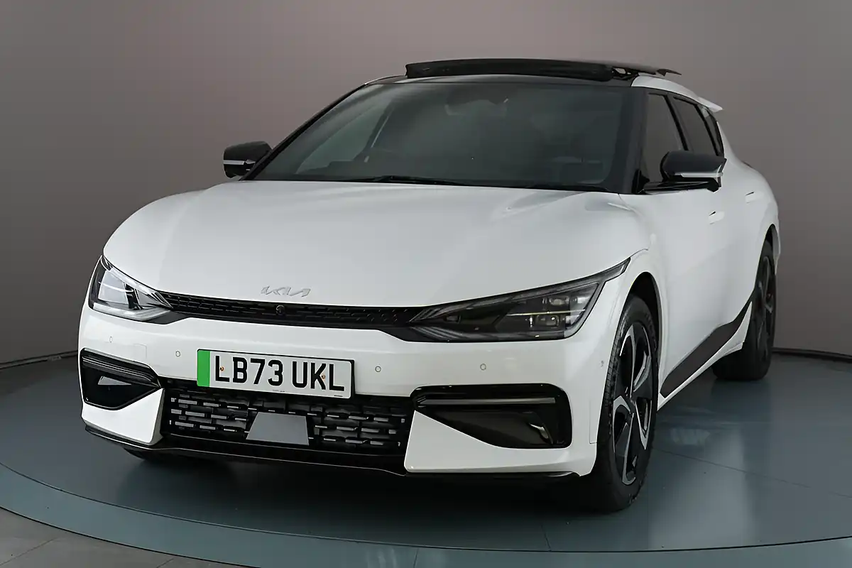 Used 2023 Kia EV6 GT-Line S White - Interior and Exterior details 3