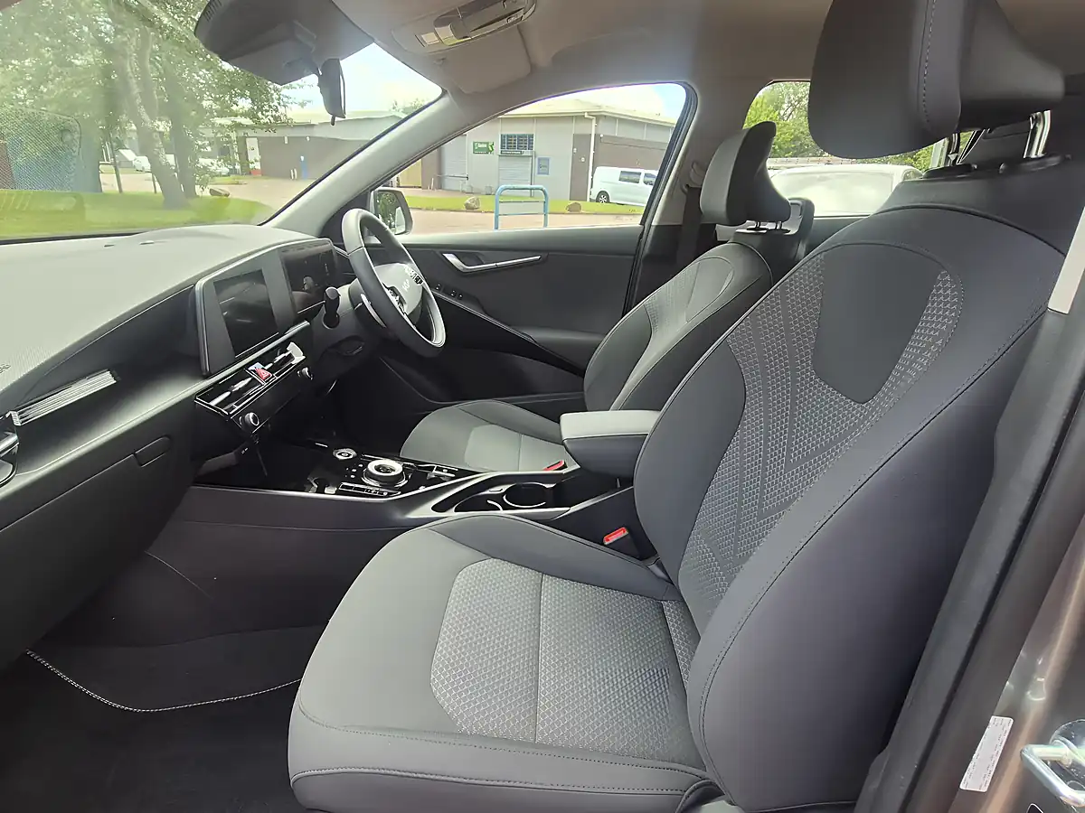 Used 2023 Kia Niro 2 Steel Grey - Interior and Exterior details 11
