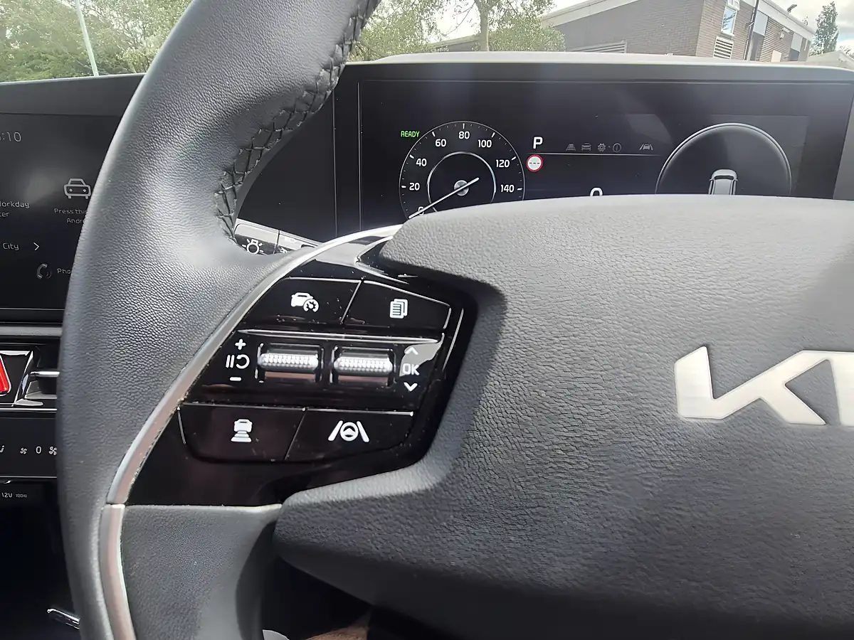 Used 2023 Kia Niro 2 Steel Grey - Interior and Exterior details 15