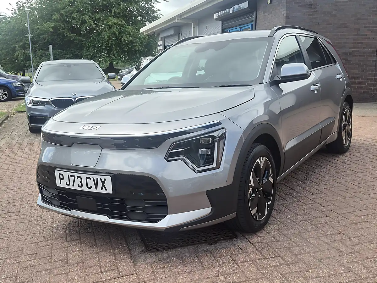 Used 2023 Kia Niro 2 Steel Grey - Interior and Exterior details 7