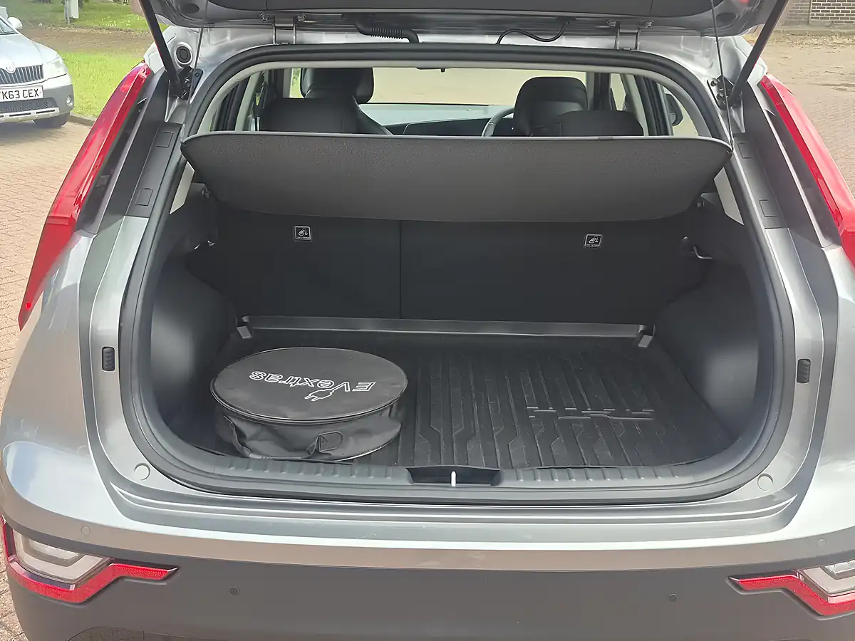 Used 2023 Kia Niro 2 Steel Grey - Interior and Exterior details 9