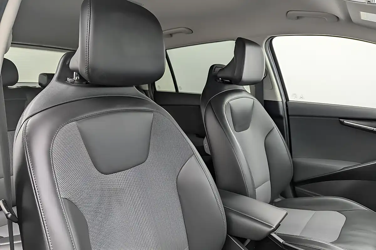 Used 2023 Kia Niro 3 Black - Interior and Exterior details 12