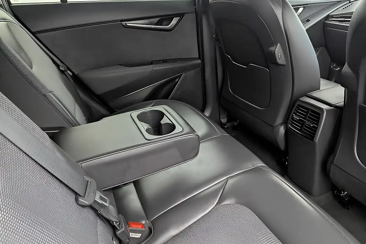 Used 2023 Kia Niro 3 Black - Interior and Exterior details 14