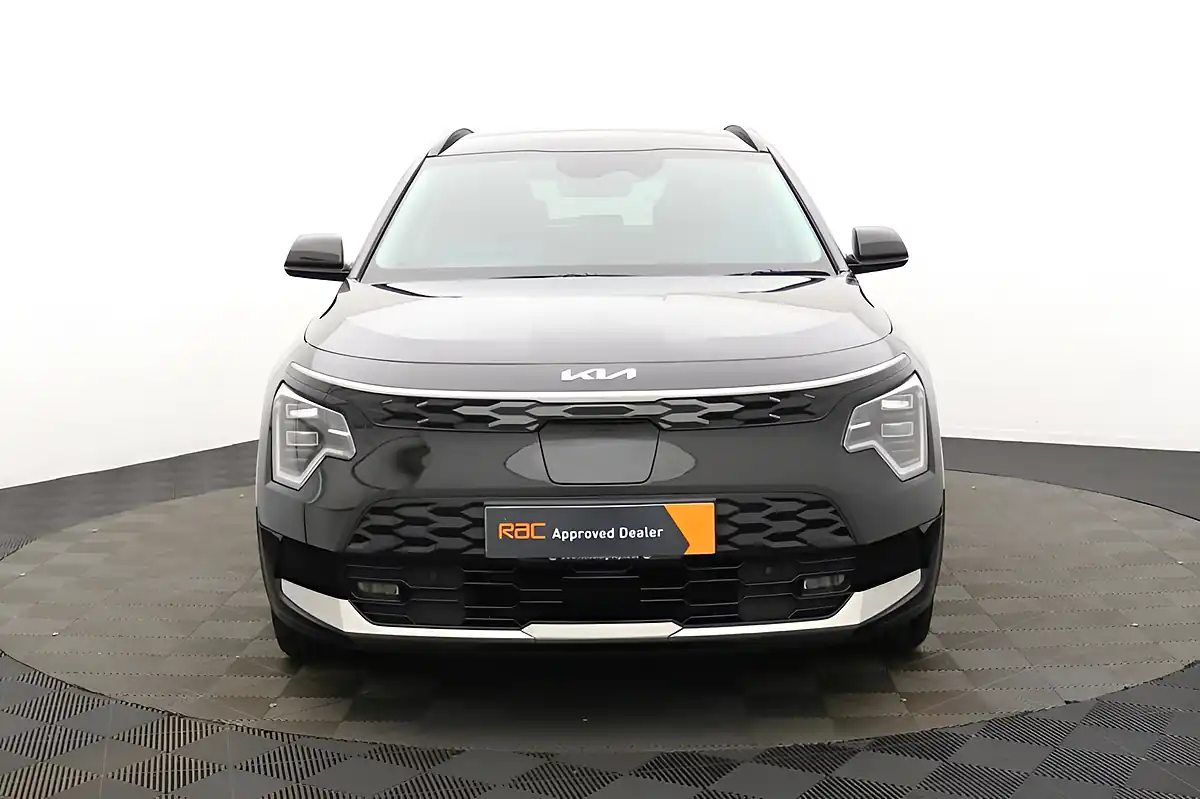Used 2023 Kia Niro 3 Black - Interior and Exterior details 7