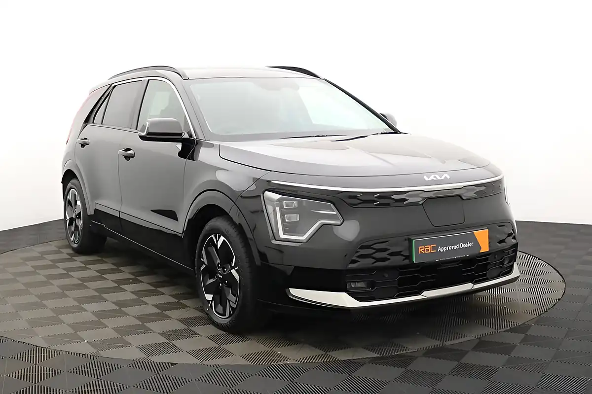 Used 2023 Kia Niro 3 Black - Interior and Exterior details 8