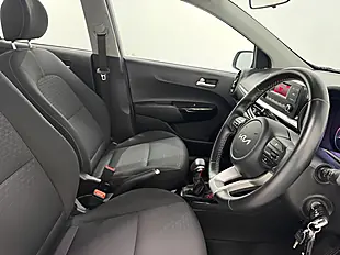 Used 2023 Kia Picanto 2 Silver - Interior and Exterior details 10