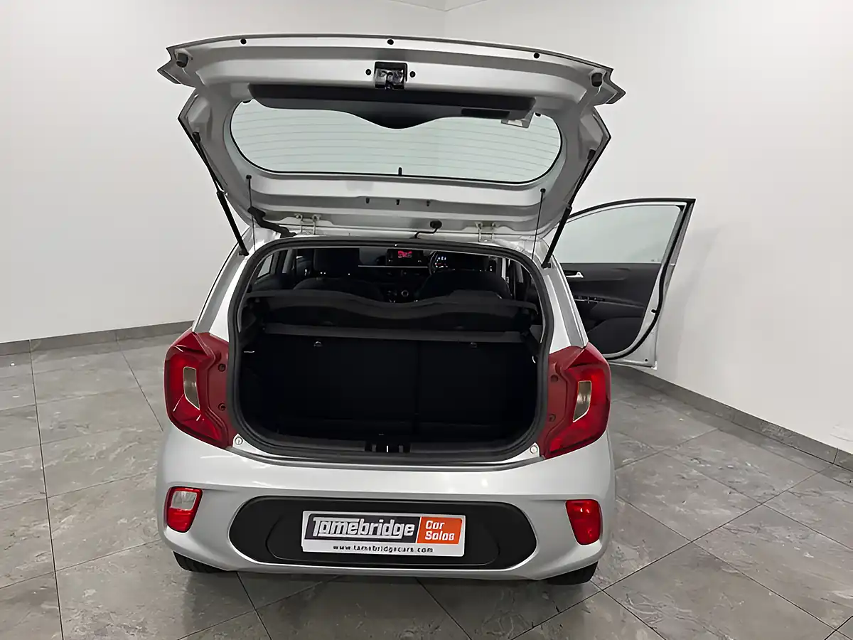 Used 2023 Kia Picanto 2 Silver - Interior and Exterior details 13
