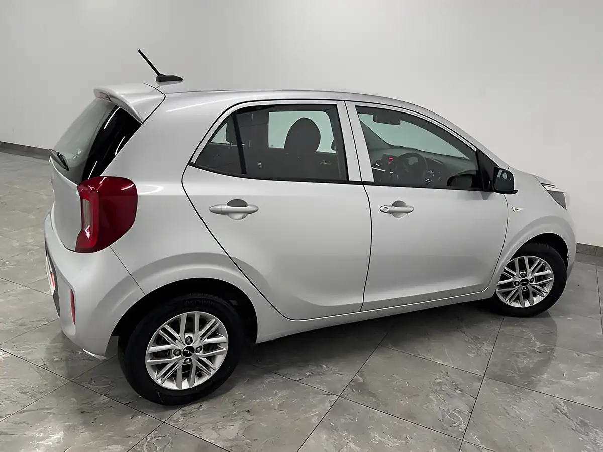 Used 2023 Kia Picanto 2 Silver - Interior and Exterior details 8