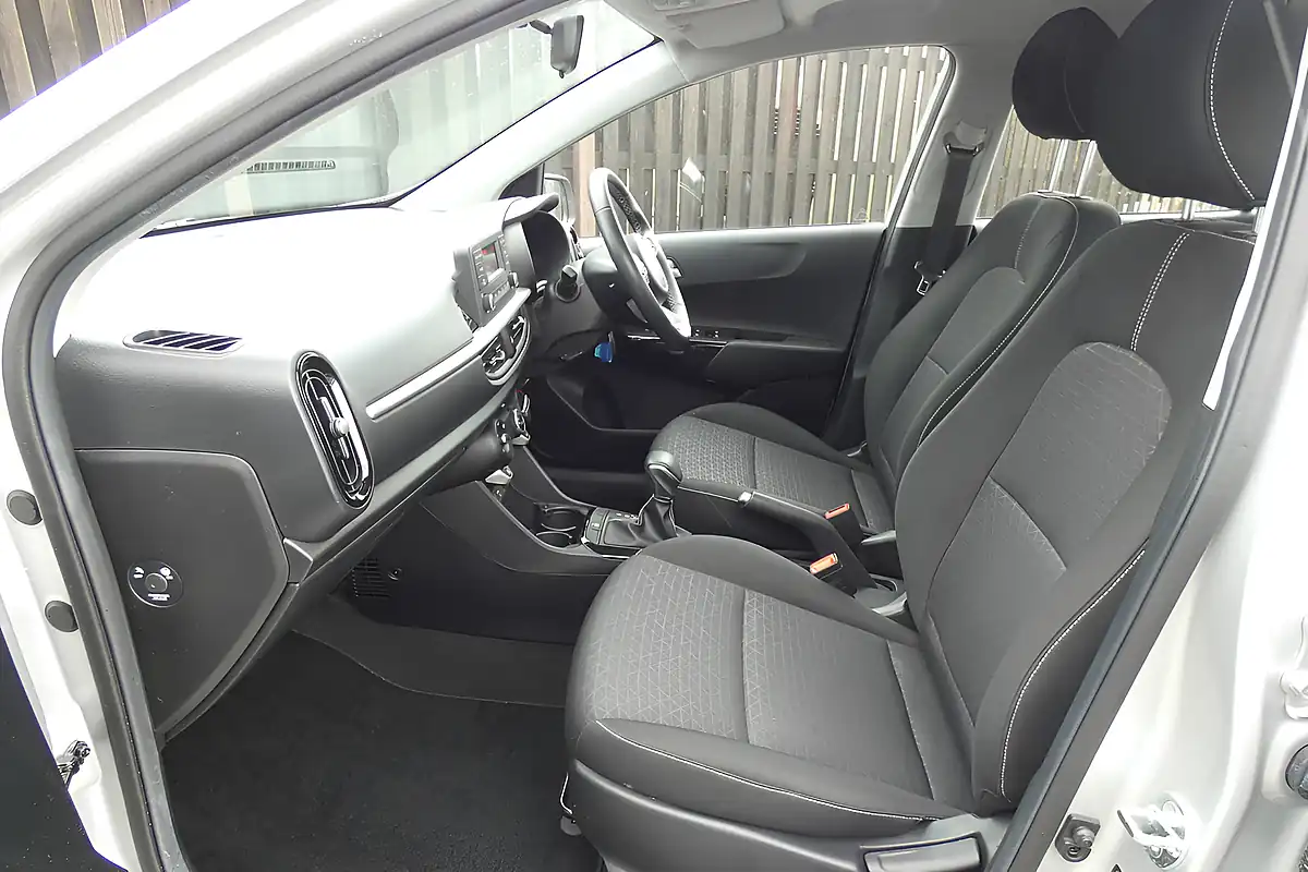 Used 2023 Kia Picanto 2 Silver - Interior and Exterior details 10