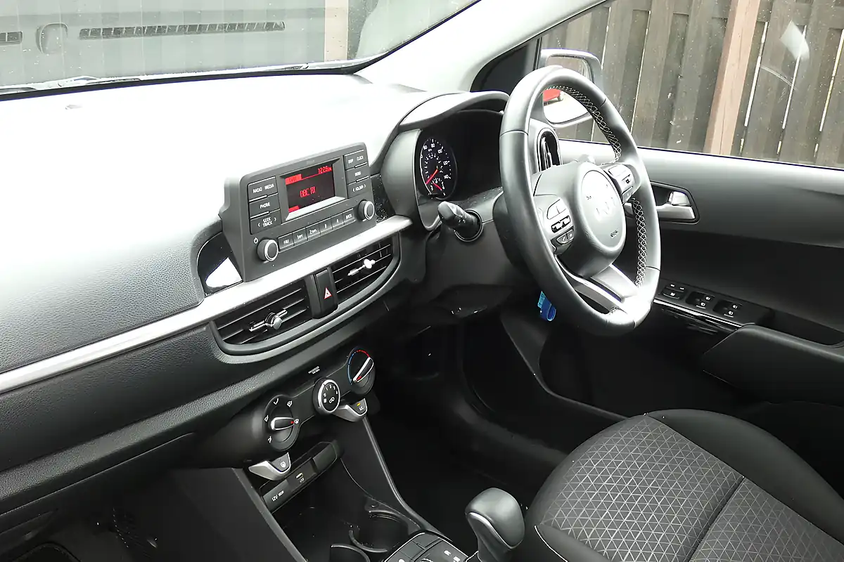 Used 2023 Kia Picanto 2 Silver - Interior and Exterior details 11