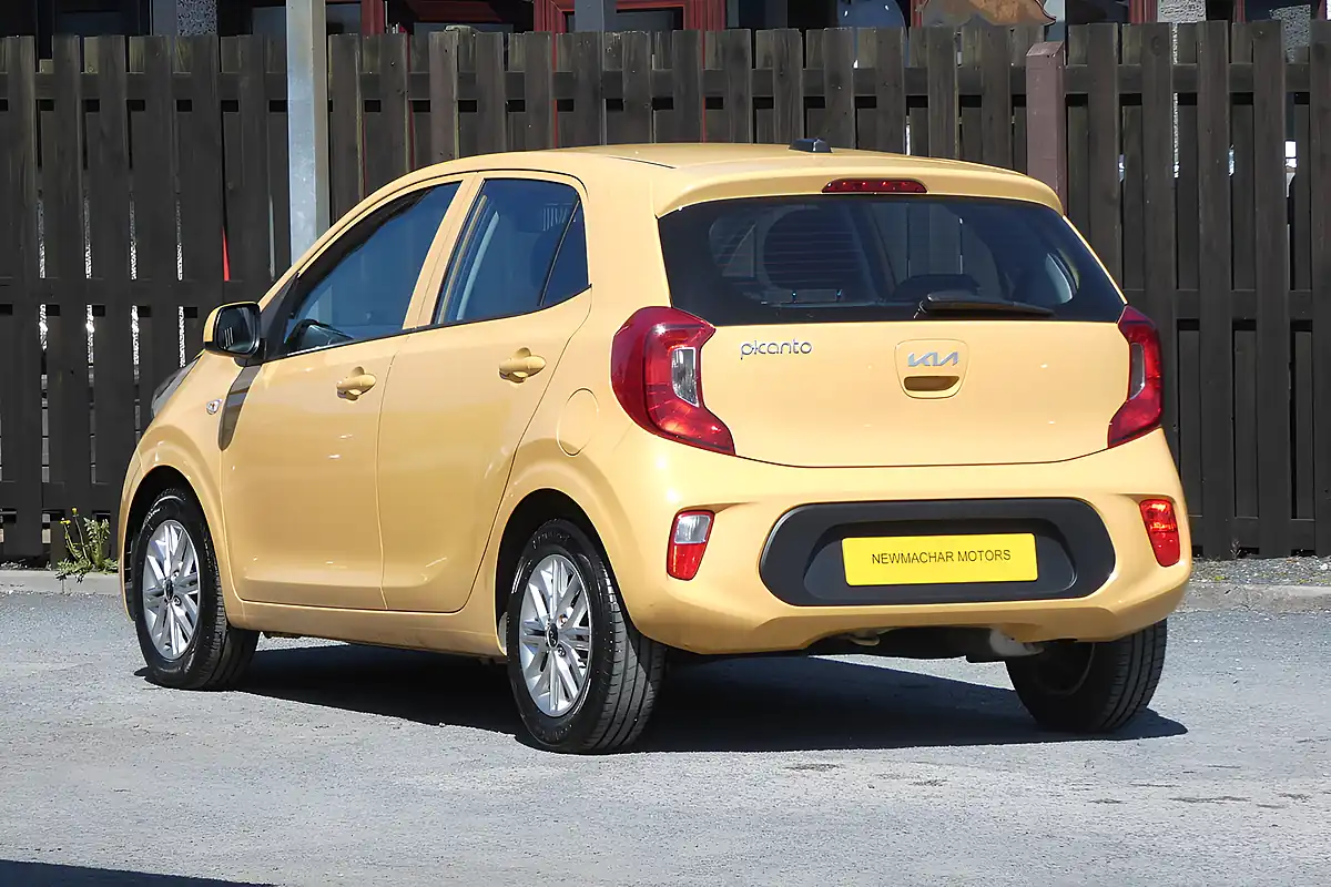 Used 2023 Kia Picanto 2 Yellow - Interior and Exterior details 4