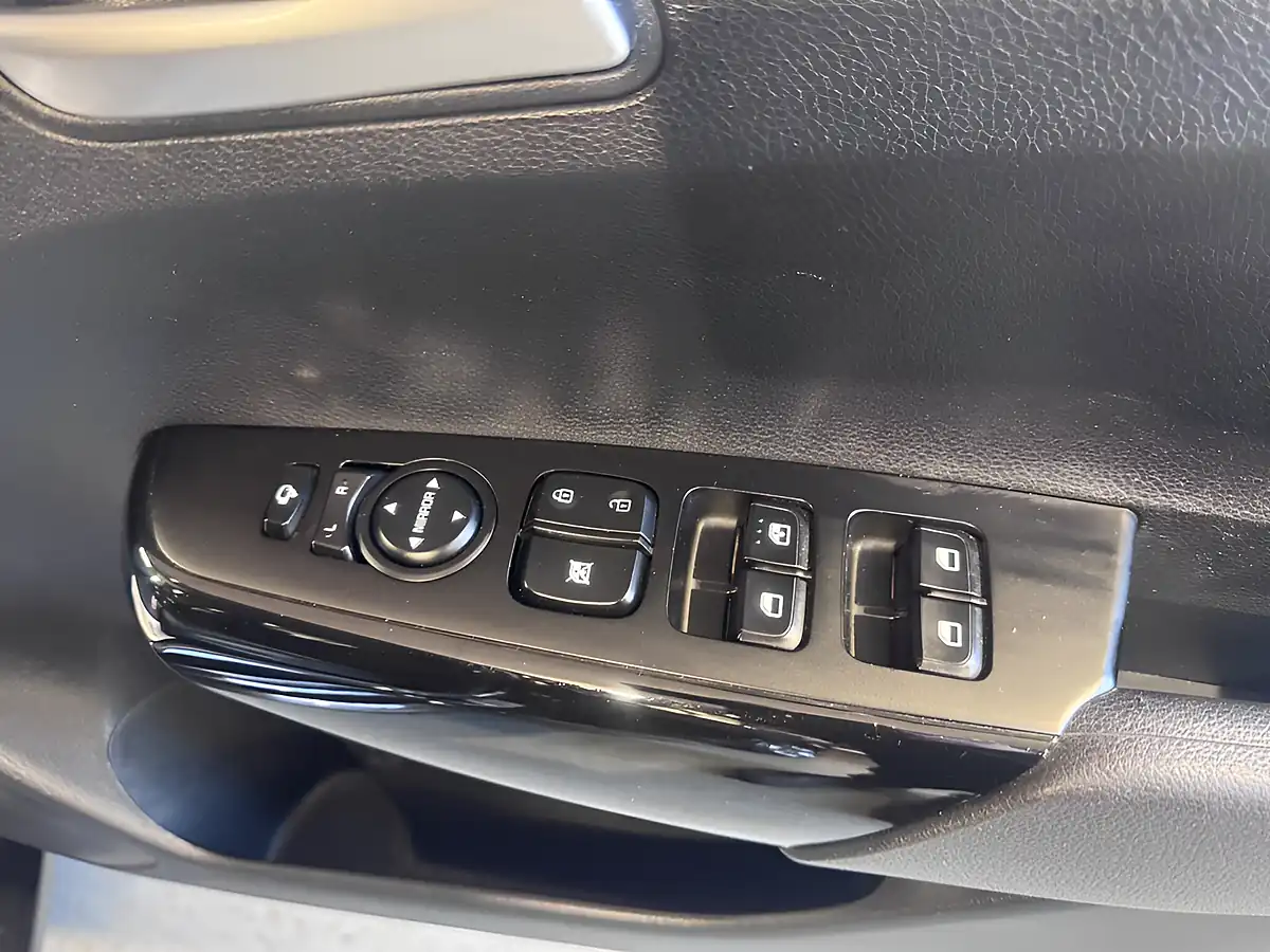 Used 2023 Kia Picanto 3 Black - Interior and Exterior details 16