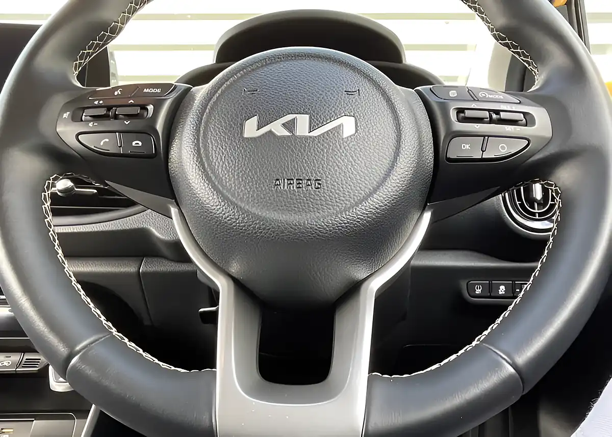 Used 2023 Kia Picanto 3 Yellow - Interior and Exterior details 19