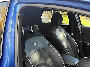 Used 2023 Kia ProCeed GT-Line Blue - Interior and Exterior details 11