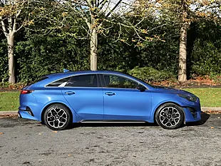 Used 2023 Kia ProCeed GT-Line Blue - Interior and Exterior details 7