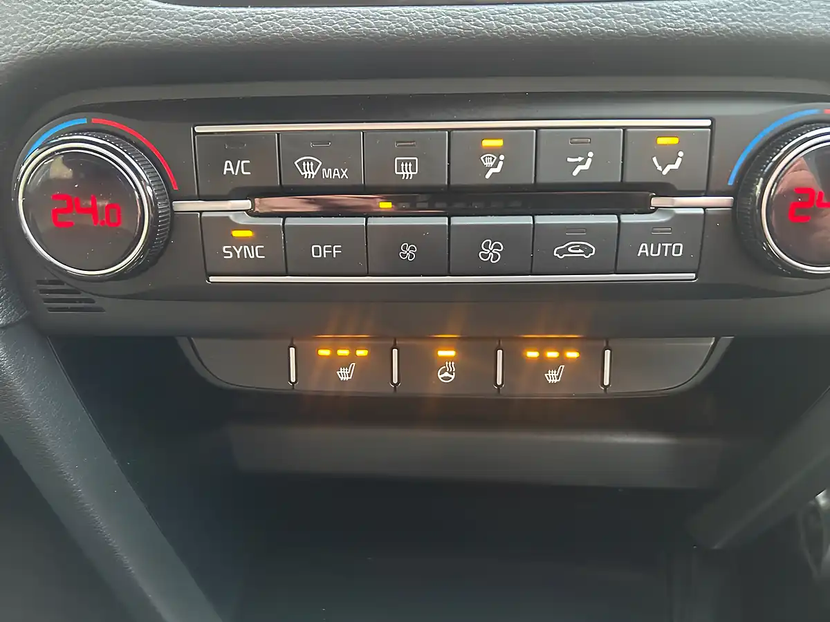 Used 2023 Kia Proceed GT-Line Shooting Brake Blue - Interior and Exterior details 15